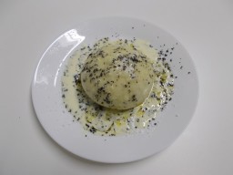 Rakouský Germknödel